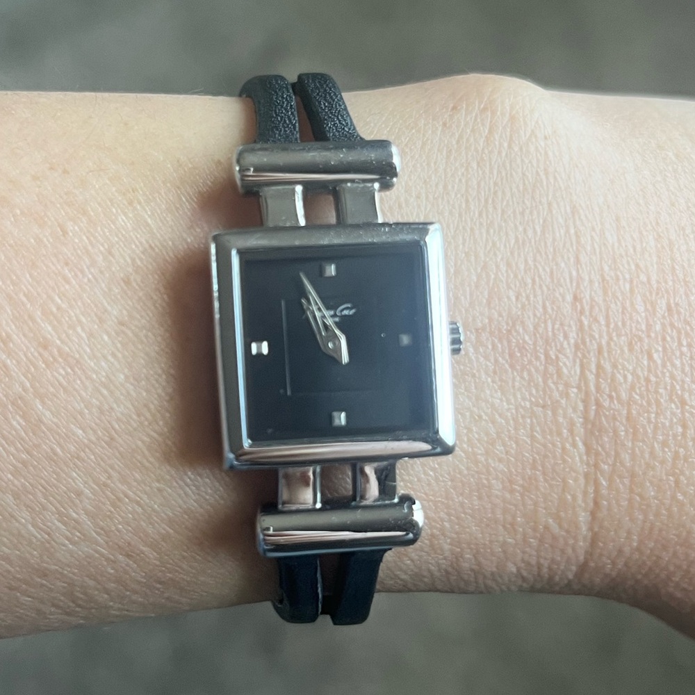 Kenneth Cole New York Women’s Watch – Black Dial & Leather Strap